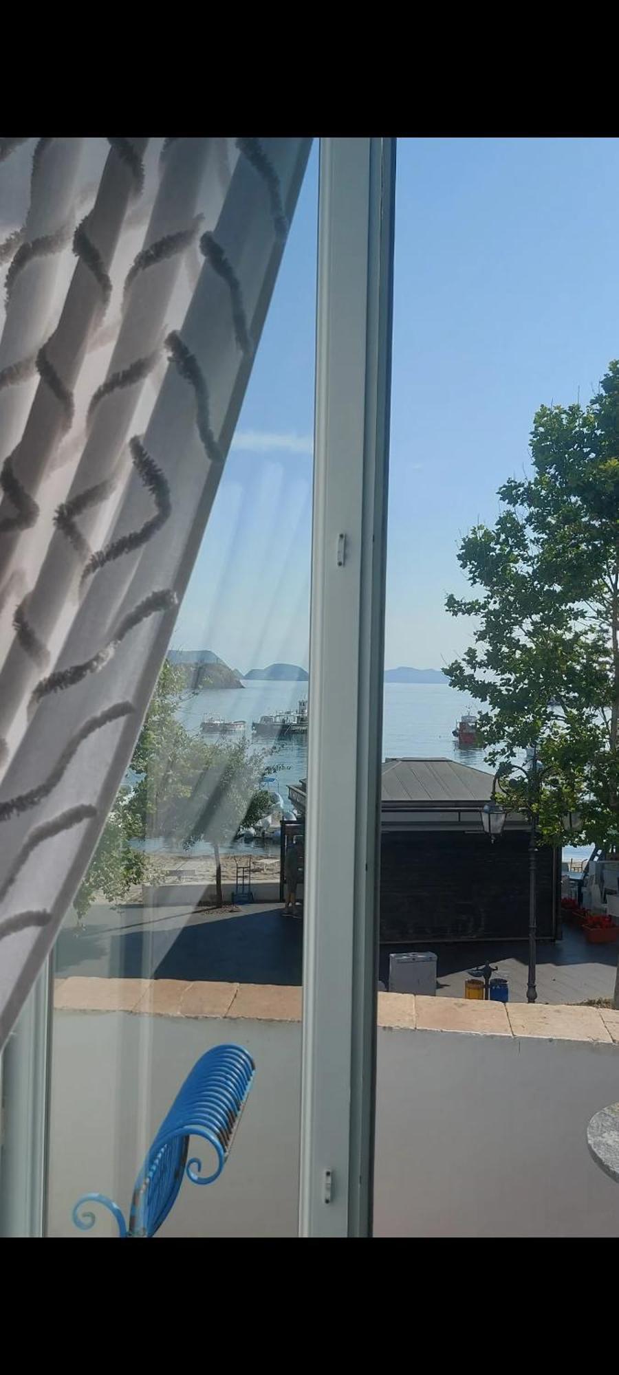 La Casa Sugli Archi Ponza Exterior foto