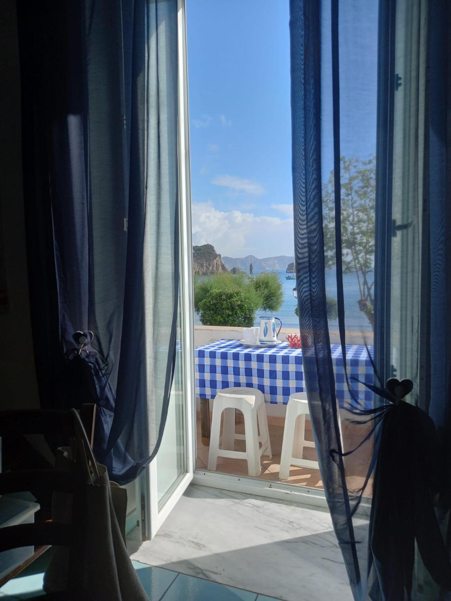 La Casa Sugli Archi Ponza Exterior foto