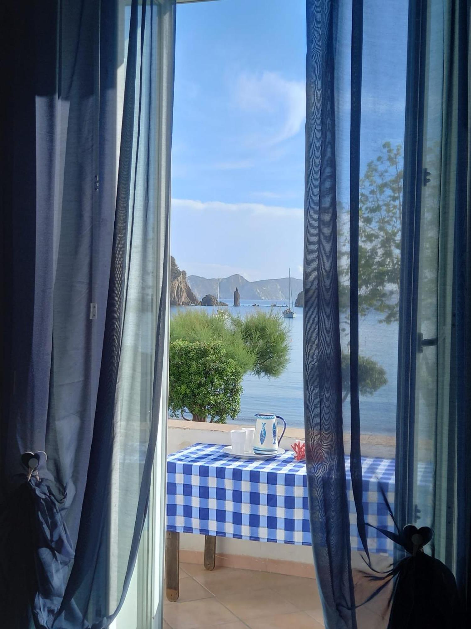 La Casa Sugli Archi Ponza Exterior foto